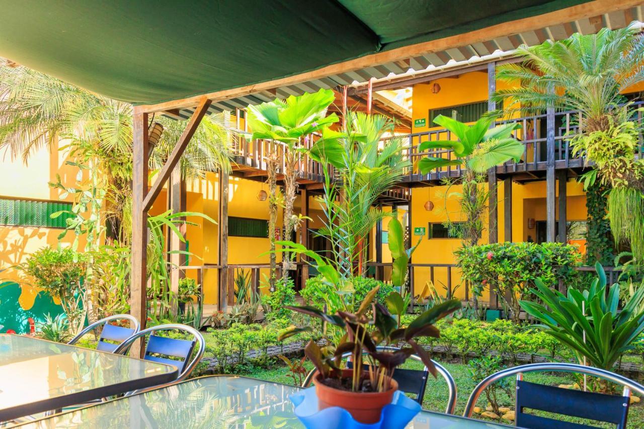 Hotel Boutique La Casa De Las Flores Cahuita Exterior photo